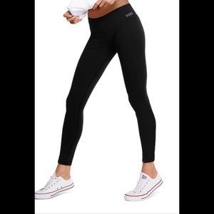 New PINK Victoria’s Secret ultimate leggings ✨